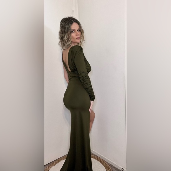 SCK The Label Asymmetric Cutout Maxi Dress in Green - Picture 8 of 16